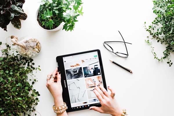 Full-Time Employment vs. Freelance Project-Based Collaboration With API Developer